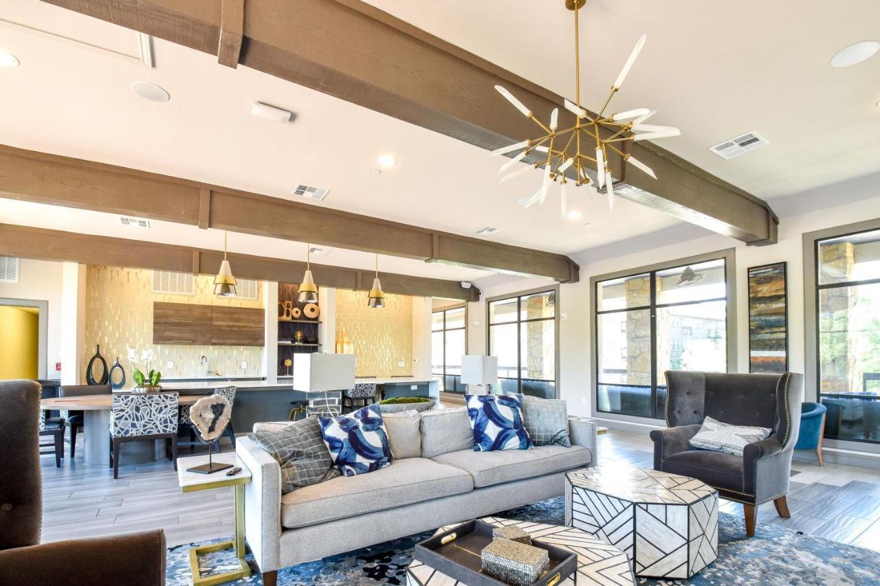 Kasa Legacy Town Center Plano Aparthotel Bagian luar foto